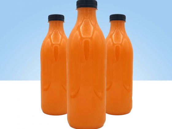 zumos naturales de naranja y zanahoria hechos a diario