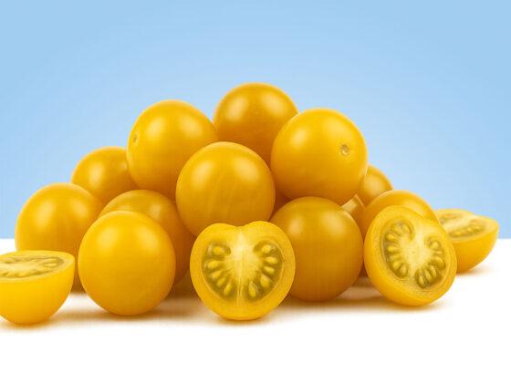 Tomates cherry amarillos frescos en bandeja de 250gr